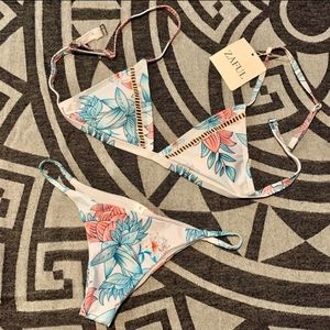 NWT Zaful flower print bikini